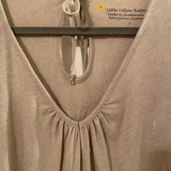 EUC Anthropologie Little Yellow Button Beige Top S - Picture 4 of 5